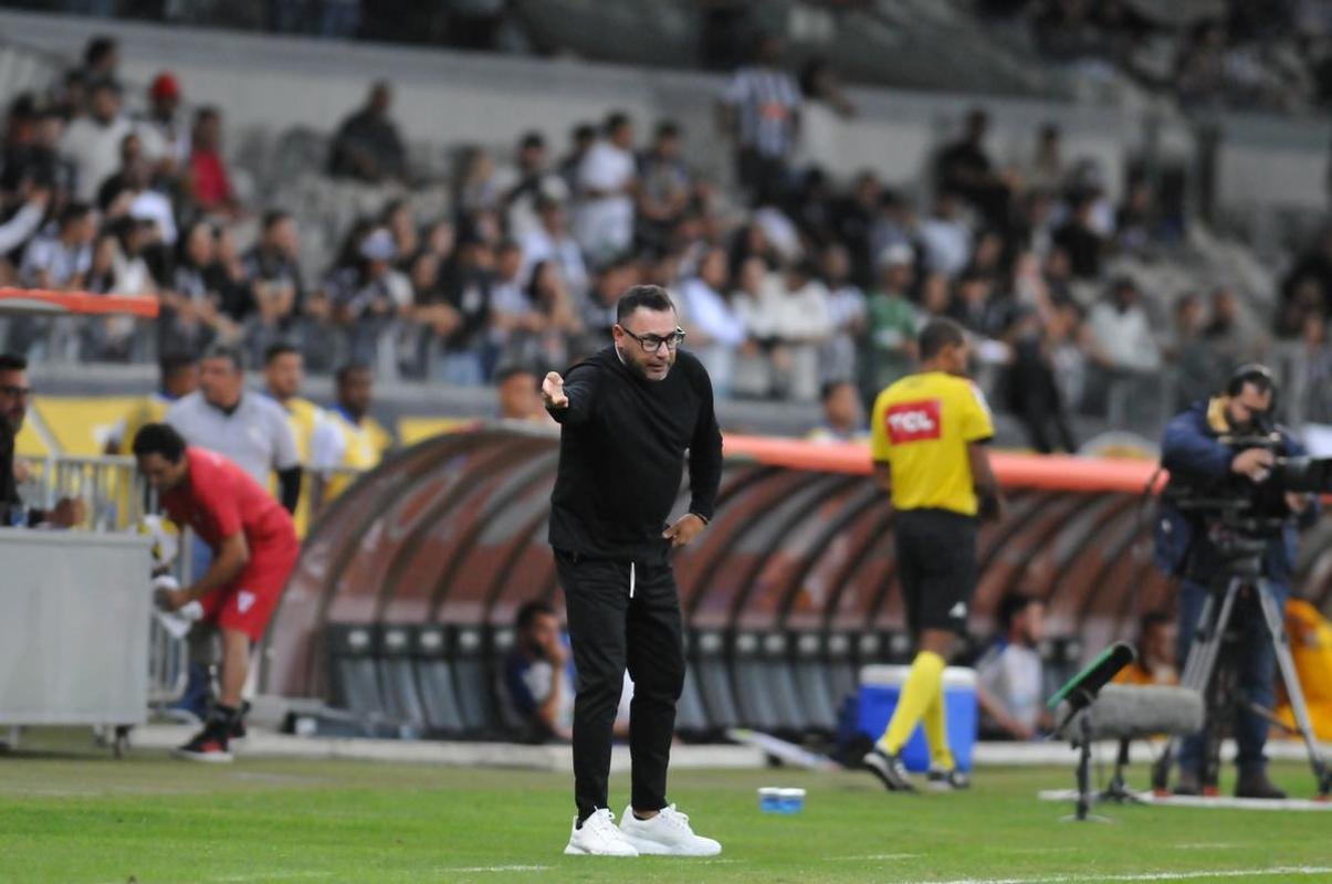 Fotos do jogo entre Atltico e Ava, pelo Campeonato Brasileiro