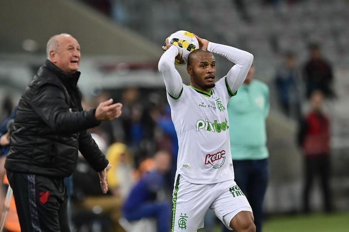 Na Arena da Baixada, Athletico-PR e Amrica empatam por 1 a 1 em duelo pela 23 rodada do Campeonato Brasileiro 