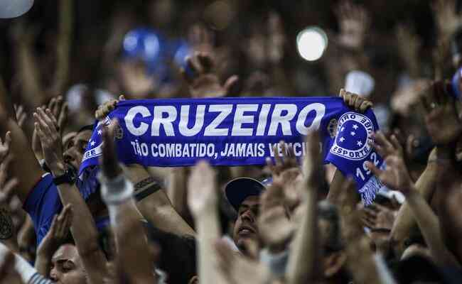Torcida do Cruzeiro na partida contra o Fluminense, pelas oitavas de final da Copa do Brasil