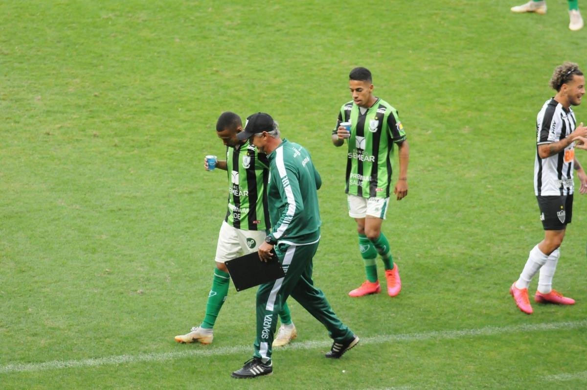 Amrica reagiu no segundo tempo e diminuiu com gol de Ademir