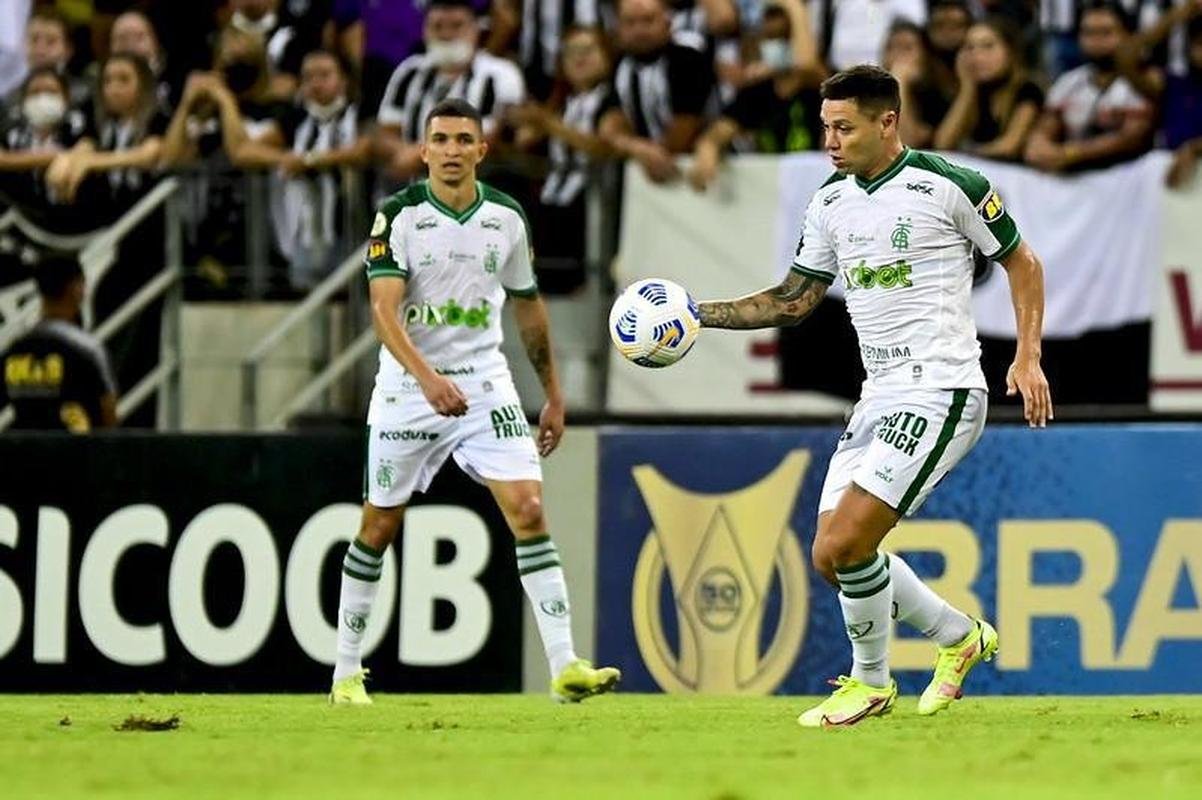 Fotos do empate entre Cear e Amrica, por 0 a 0, na Arena Castelo, em Fortaleza, pela 37 rodada do Campeonato Brasileiro