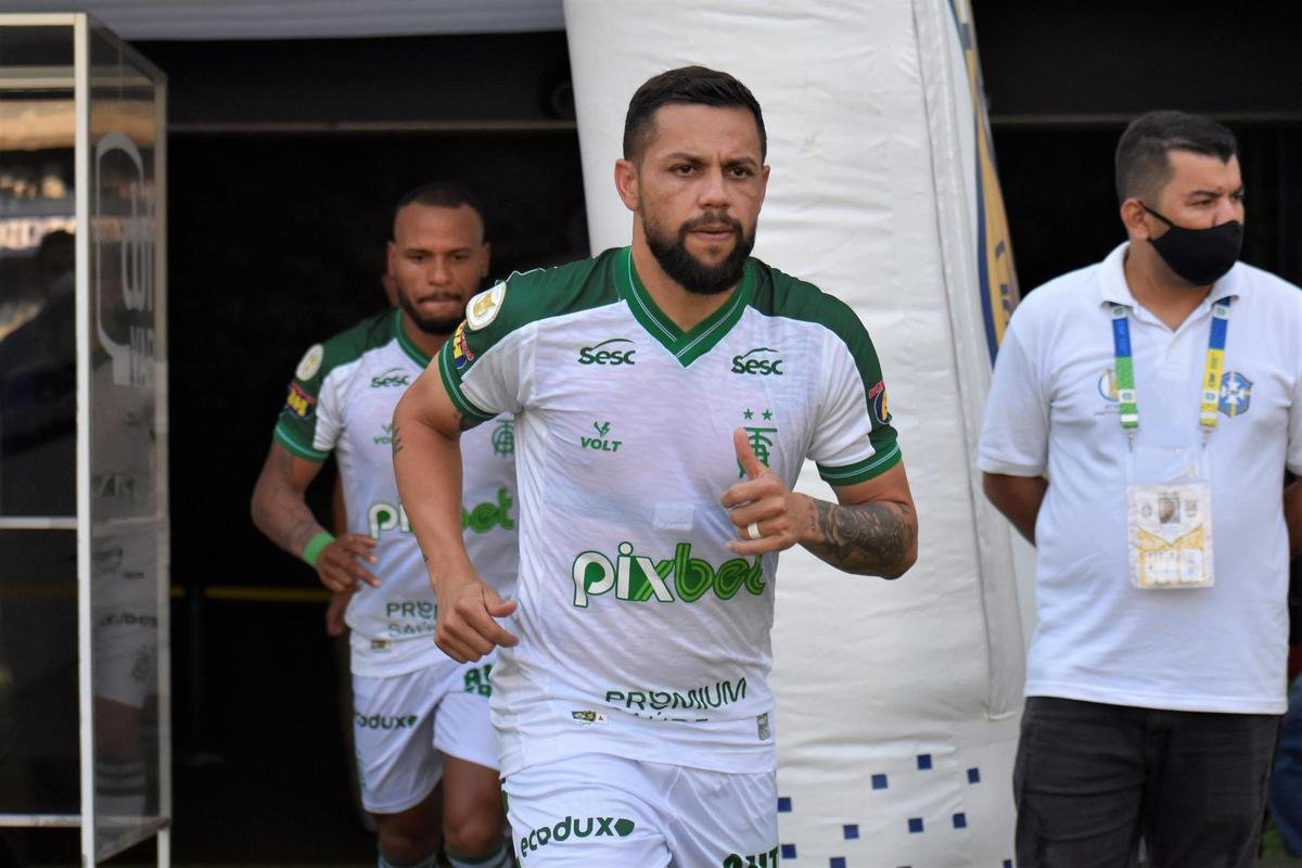 Felipe Azevedo (atacante): contrato at 31/12/2021