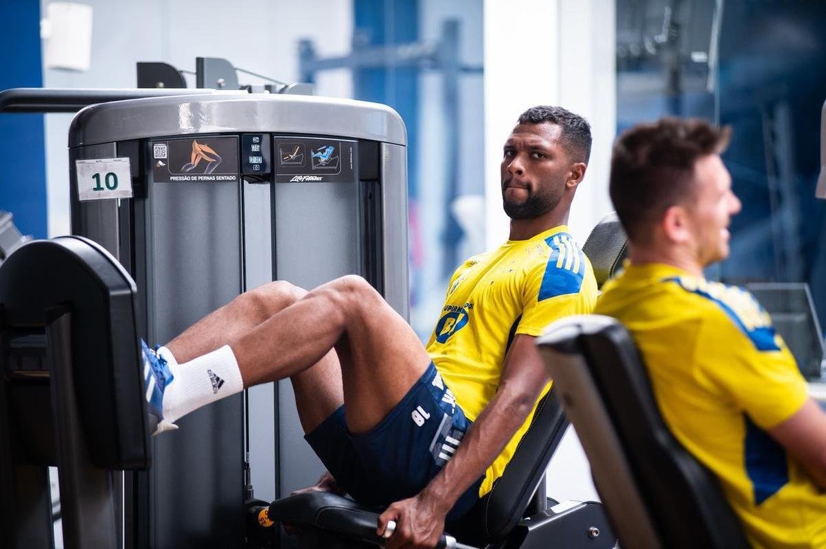 Imagens do treino do Cruzeiro na Toca da Raposa II nesta tera-feira (21/09)