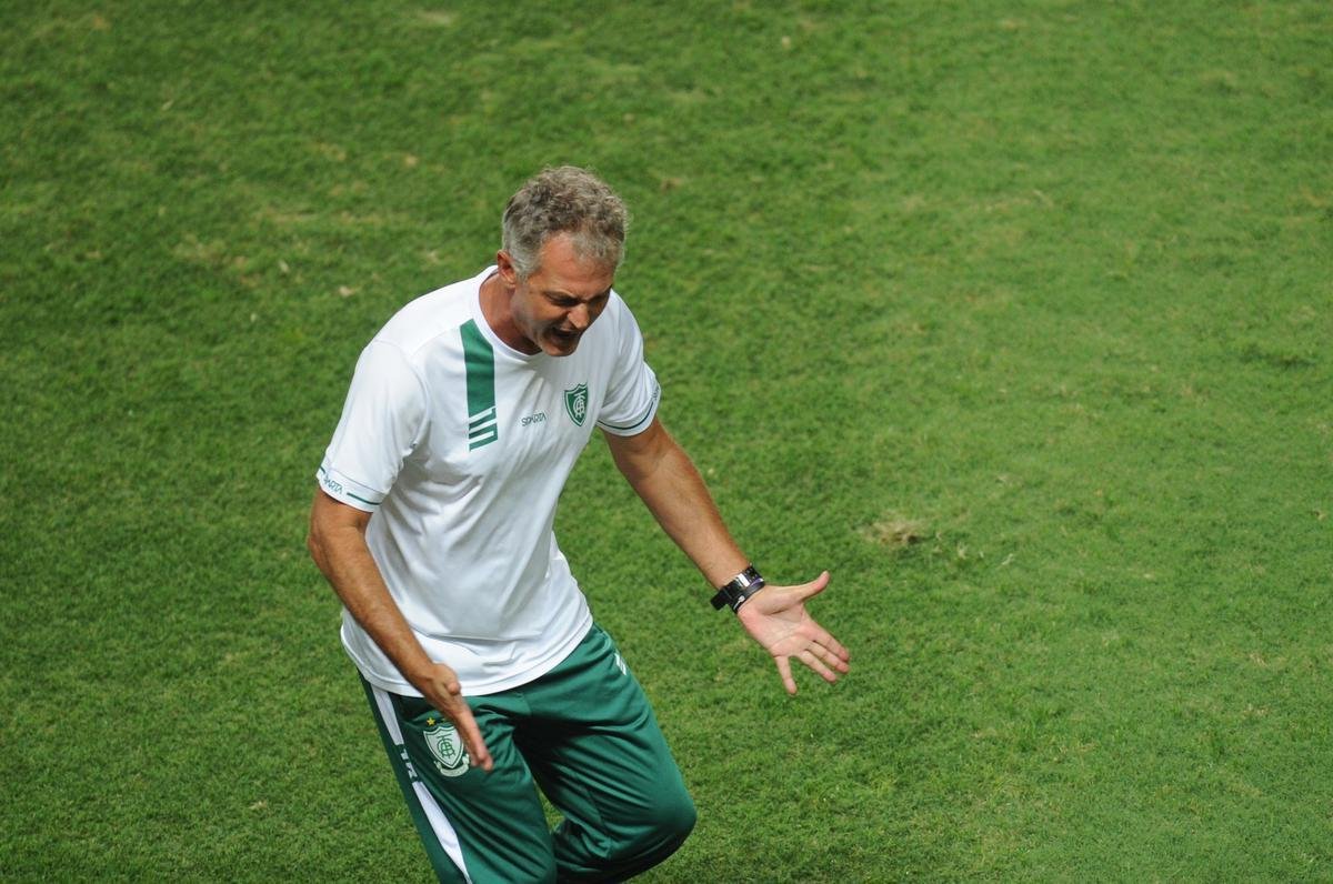 Amrica x Ponte Preta: veja fotos do jogo no Independncia