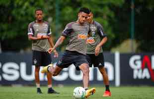 Dylan Borrero - Meio-campista colombiano foi expulso no empate por 2 a 2 com o Cear, nesse domingo, e ter de cumprir suspenso contra o Botafogo.