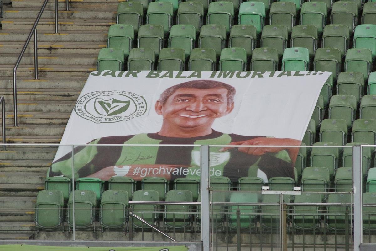 Fotos da torcida do Amrica, no Independncia, durante o jogo contra o CSA pela terceira fase da Copa do Brasil
