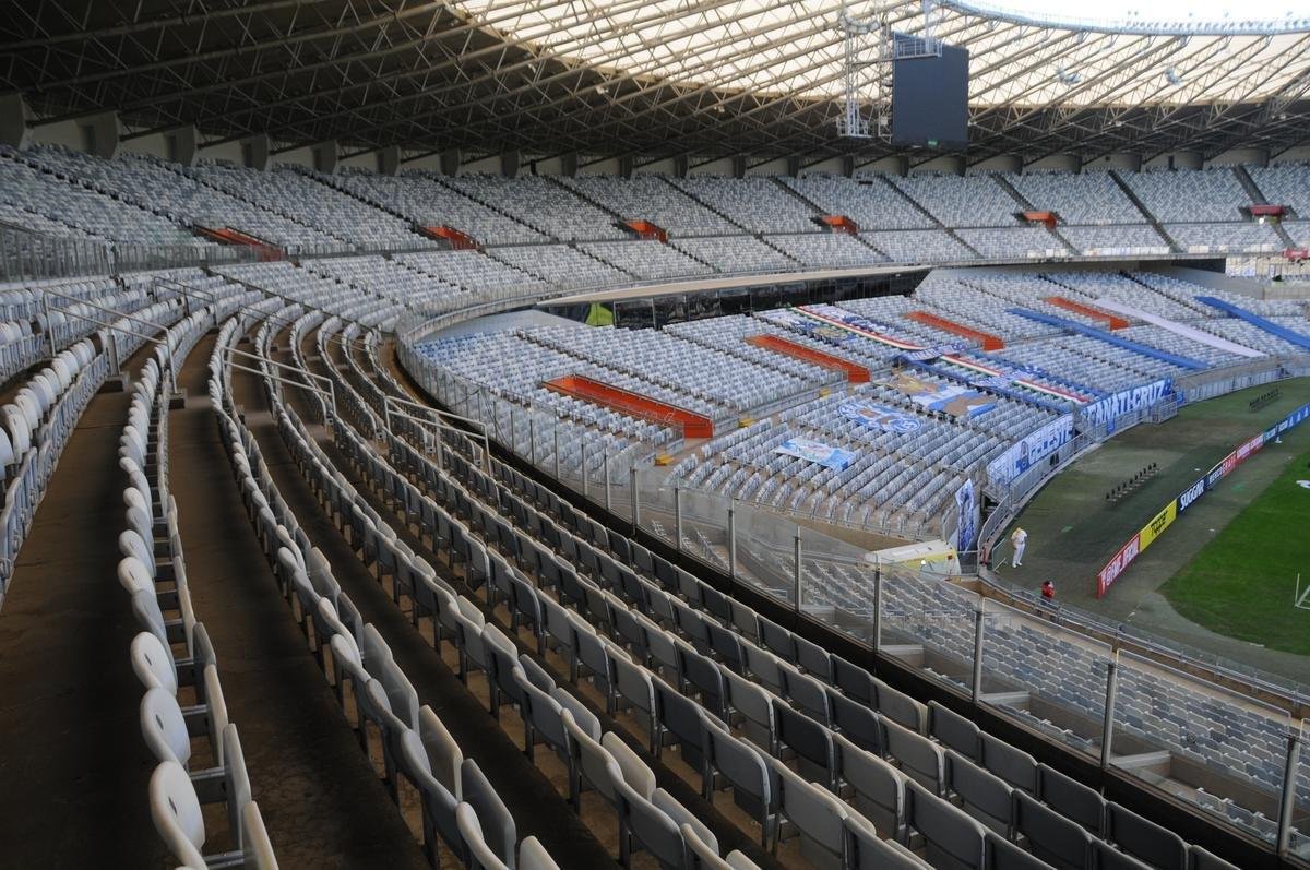 Cruzeiro enfrentou a URT, pela 10 rodada do Estadual