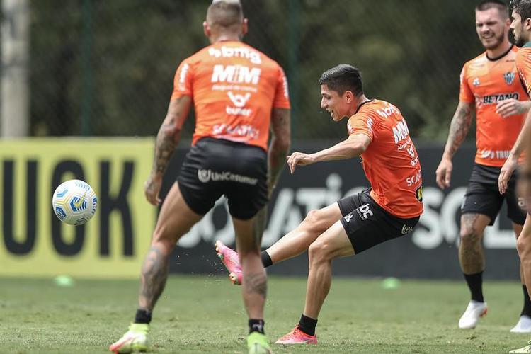 Galo treinou em preparação para o jogo contra o Fortaleza