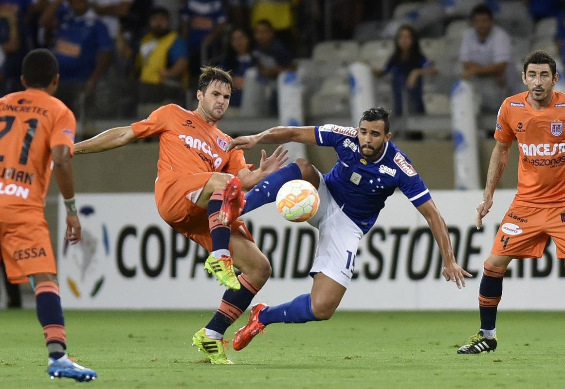 Henrique Dourado - Encostado na reserva do Palmeiras, o 'Ceifador' teve breve passagem pelo Cruzeiro. Em 2015, o centroavante marcou um gol em 11 partidas com a camisa celeste.