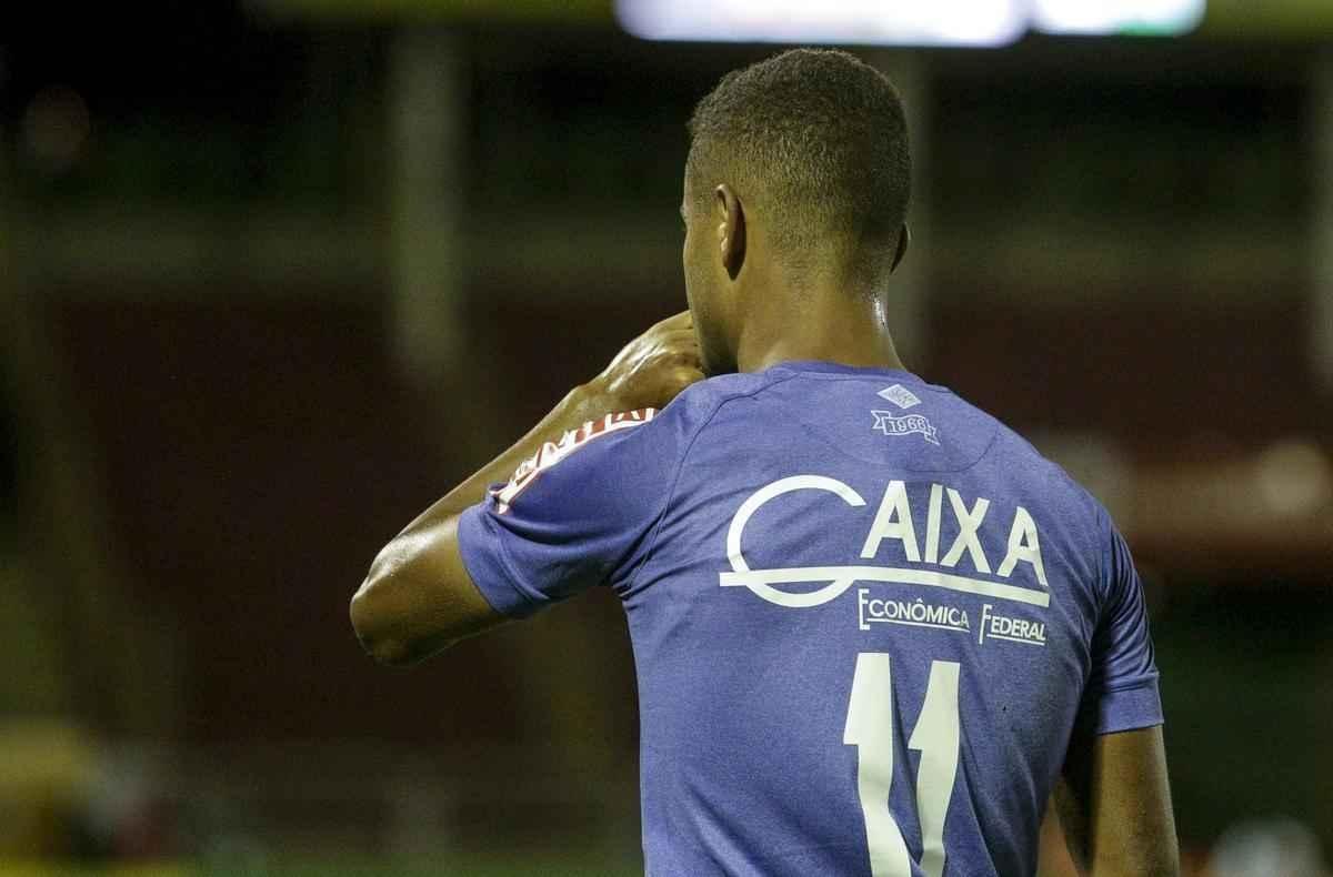 Imagens do jogo entre Volta Redonda e Cruzeiro, pela Copa do Brasil, no Estdio Raulino de Oliveira