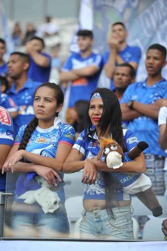 Torcedores de Cruzeiro e Botafogo, no Mineiro, em duelo pela 19 rodada do Brasileiro
