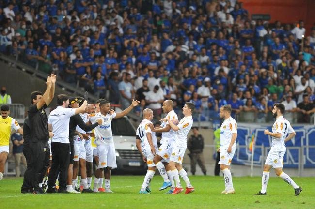 Fotos da partida entre Cruzeiro e Novorizontino, neste domingo (17), no Mineiro, em Belo Horizonte. Jogo  vlido pela 18 rodada da Srie B do Campeonato Brasileiro.