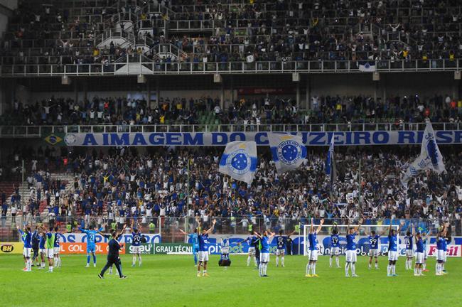 O Cruzeiro goleou o Náutico por 4 a 0 no Independência, em Belo Horizonte, na 26ª rodada da Série B