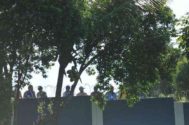 Integrantes da torcida Pavilho Independente subiram em muro e xingaram jogadores e tcnico Mano Menezes