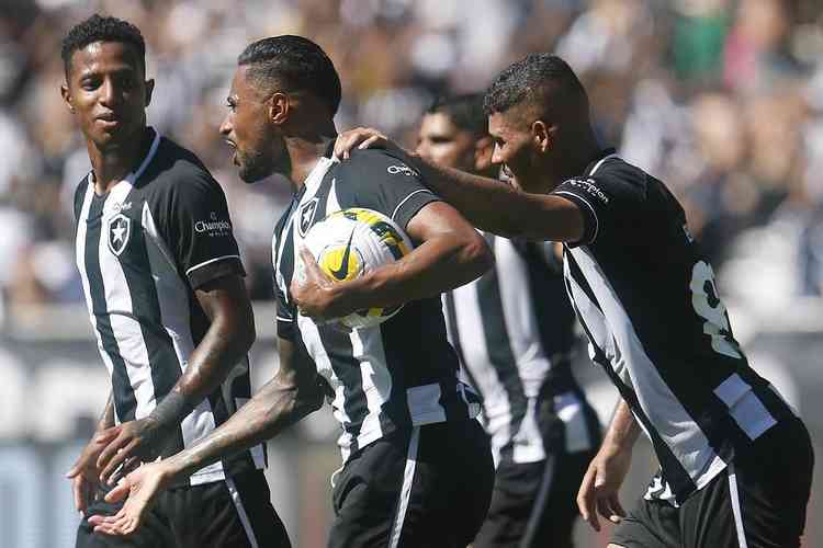 20 - Botafogo - 868 mil 