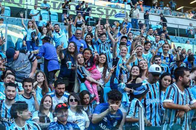 Grêmio FBPA on X: O atacante Wesley é cria da base desde a @escgremiofbpa  e estendeu seu vínculo até o final de 2023. Está no elenco que disputa o  #BrasileirãoSUB20. Nome completo