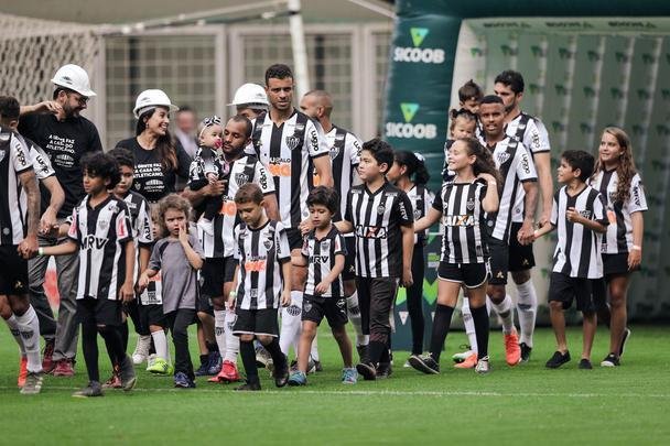 Veja fotos da goleada do Atlético por 5 a 0 sobre o Tupynambás