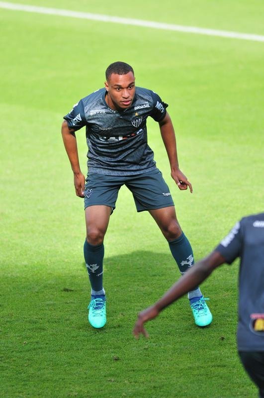 Fotos da apresentao e primeiro treino de Leandrinho no Atltico