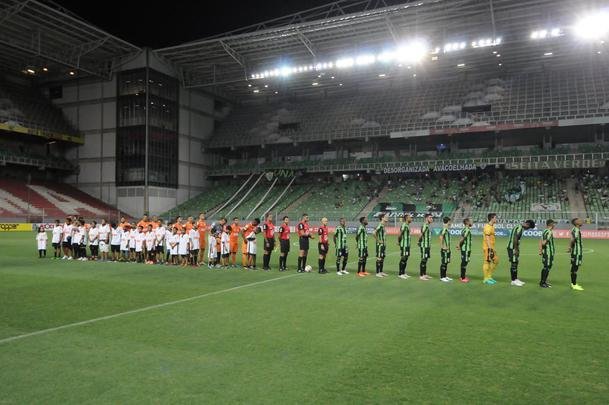 Com gols de Felipe Augusto e Al, Amrica venceu Coimbra por 2 a 0, nesta segunda-feira, no Independncia, pela sexta rodada do Campeonato Mineiro