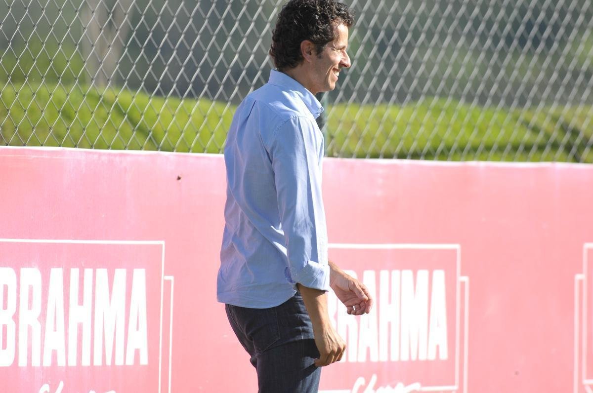 Veja fotos do treino do Atltico