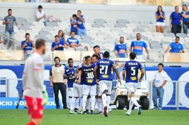 Cruzeiro e Guarani se enfrentaram no Mineiro pelo Campeonato Mineiro