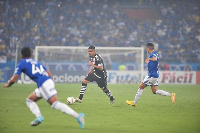 Cruzeiro x Vasco: veja fotos do jogo no Mineiro