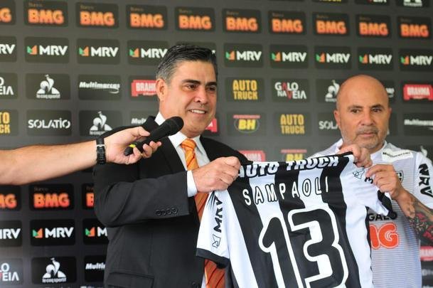 Sampaoli foi apresentado ao Atltico na tarde desta segunda-feira