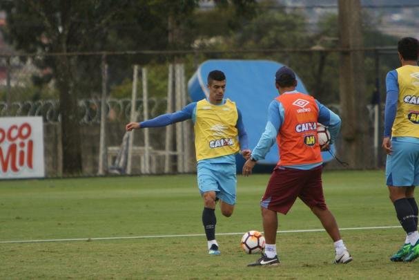 Imagens do treino do Cruzeiro neste domingo (20/05/2018)