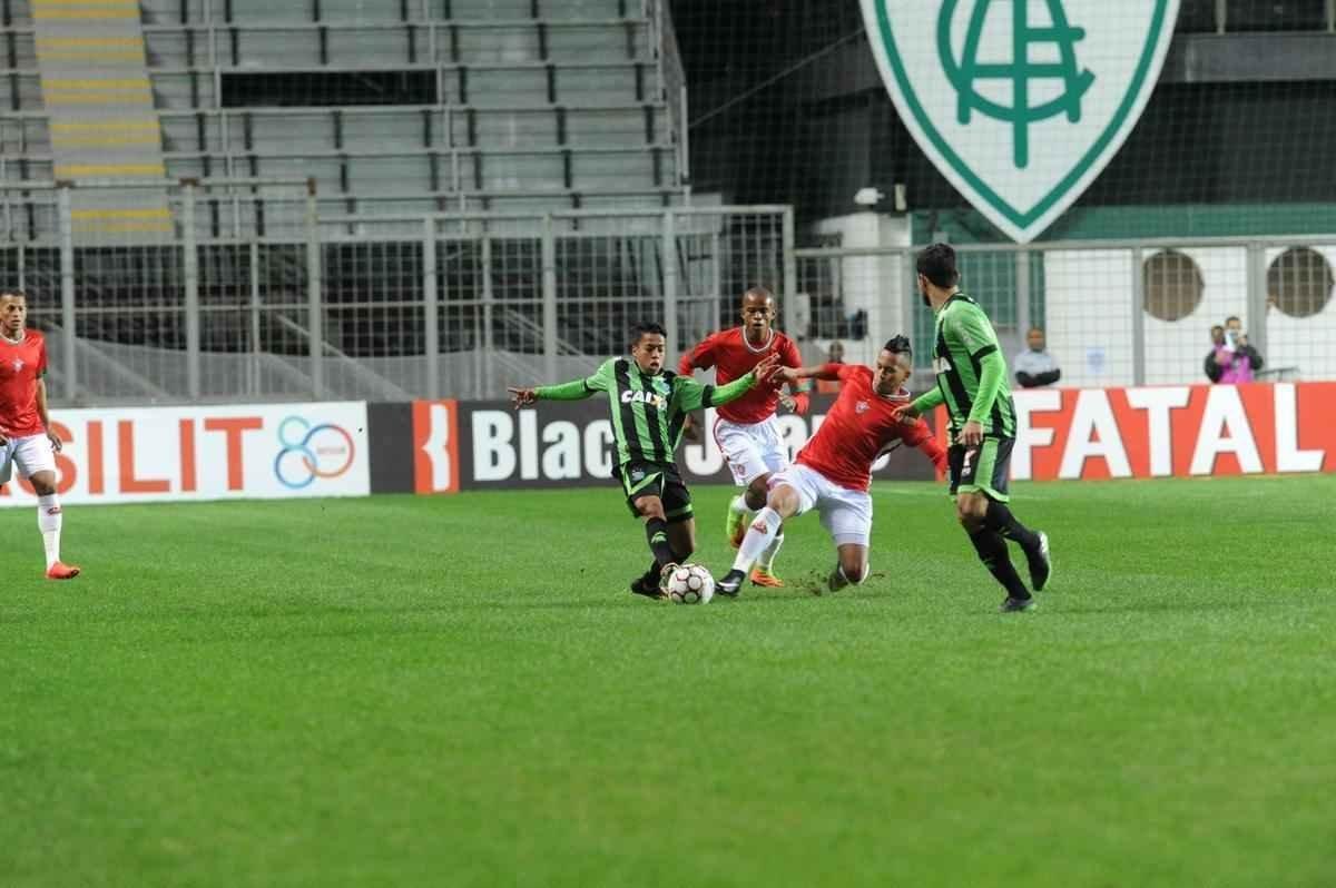 Amrica e Boa Esporte se enfrentaram no Independncia, pela 13 rodada da Srie B do Campeonato Brasileiro