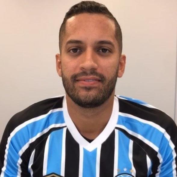 Pouco aproveitado no Flamengo por conta de leses, o volante Rmulo foi emprestado ao Grmio at o fim de 2019
