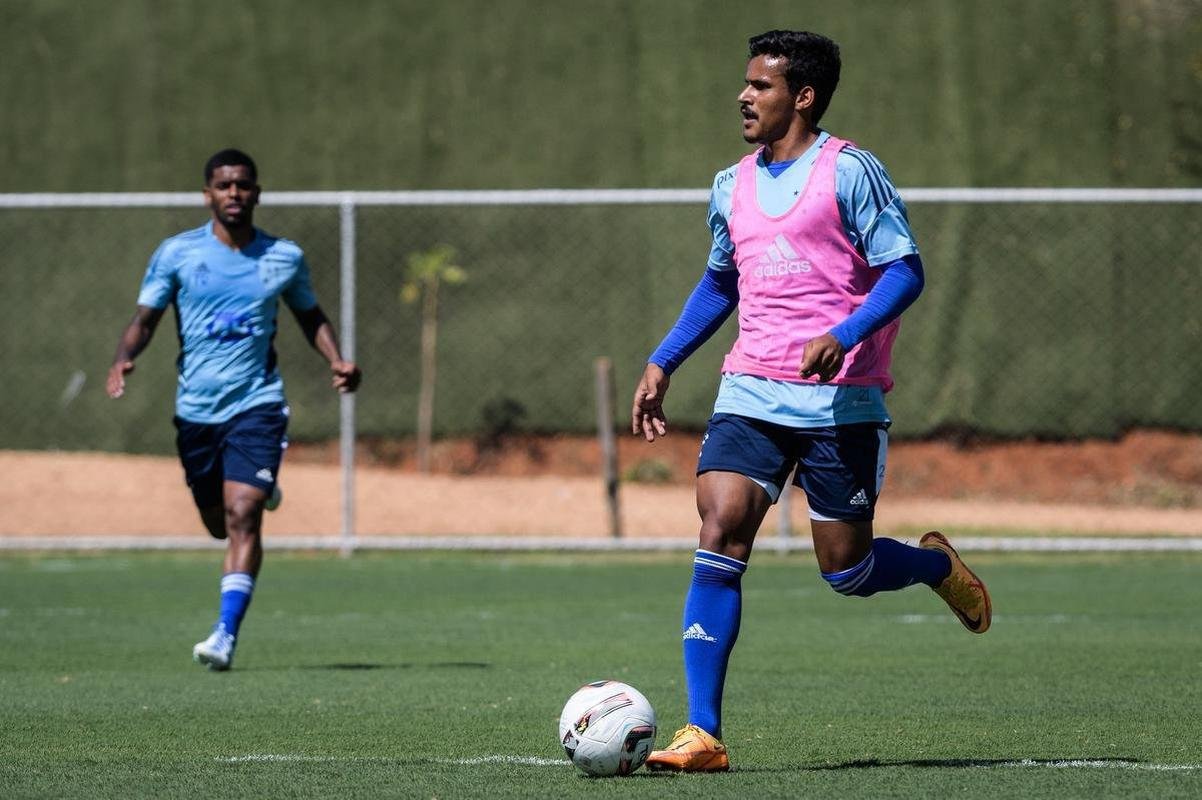 Kaiki, lateral-esquerdo