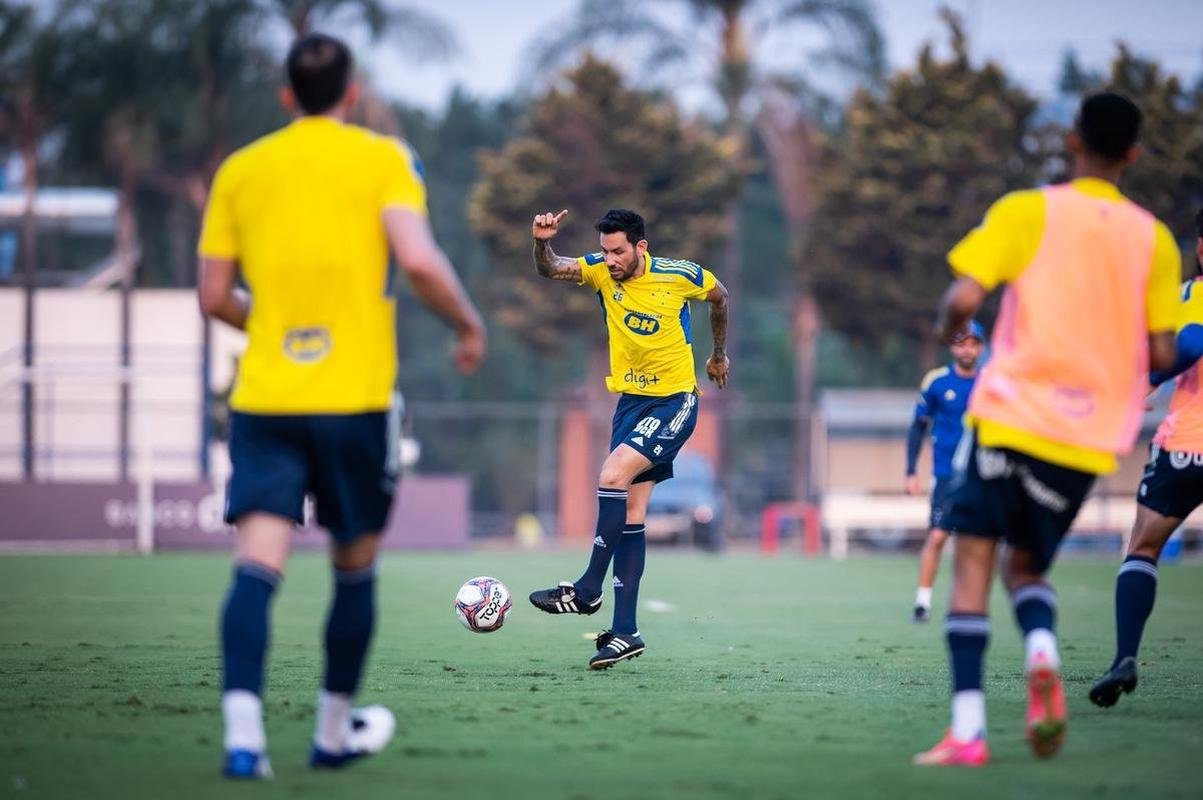 Imagens do treino do Cruzeiro na Toca da Raposa II nesta tera-feira (21/09)