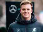 Mick Schumacher deixa Ferrari e ser piloto reserva da Mercedes