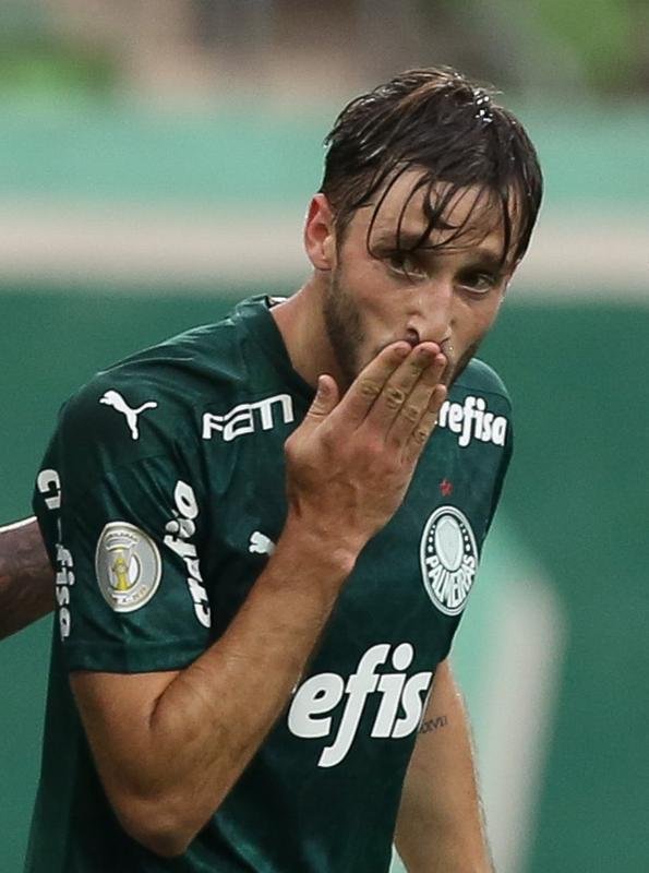 Lateral-esquerdo - Matas Via (Palmeiras)