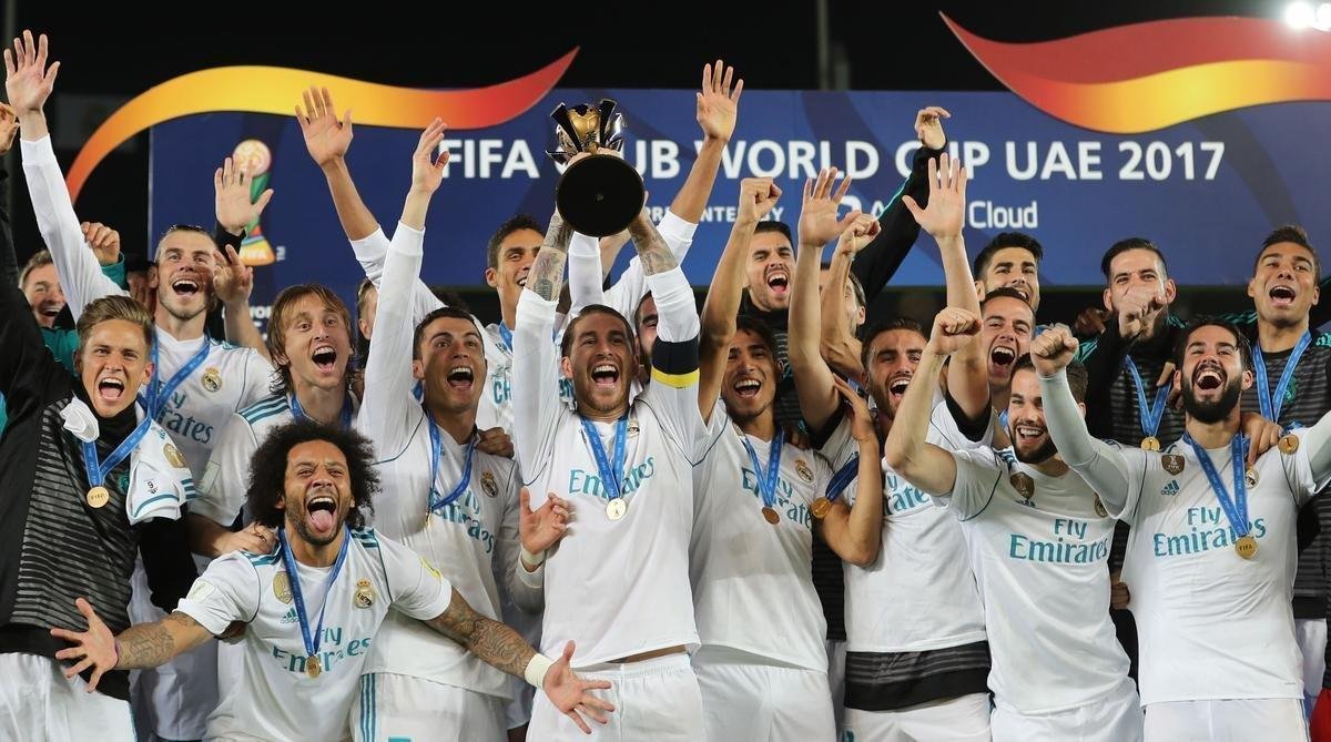 Fotos da premiao do Mundial de Clubes e da festa do Real Madrid com o hexa