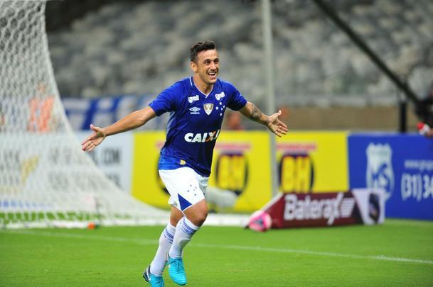 Imagens do jogo entre Cruzeiro e Uberlndia, pela 3 rodada do Estadual, no Mineiro