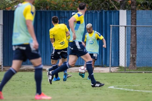 Fotos do treino do Cruzeiro deste domingo (31/10) na Toca II