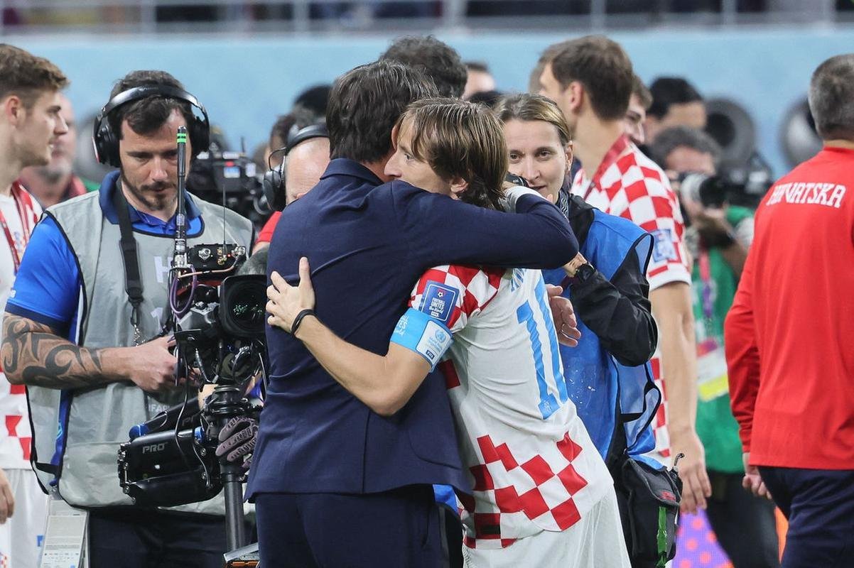 Festa e premiao da Crocia por terceiro lugar na Copa do Mundo de 2022, no Catar. Croatas venceram o Marrocos por 2 a 1, neste sbado (17) e conseguiram mais um feito histrico em Mundiais.