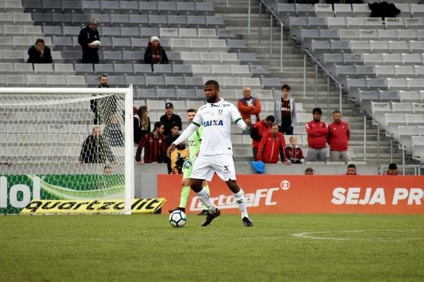 Fotos da partida na Arena da Baixada, pela 28ª rodada do Campeonato Brasileiro