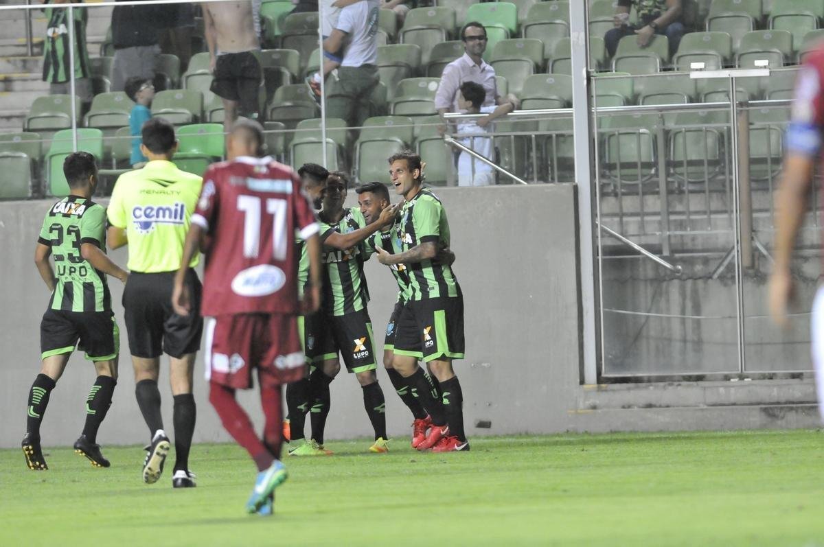 Amrica e Patrocinense se enfrentaram, no Independncia, pela primeira rodada do Campeonato Mineiro
