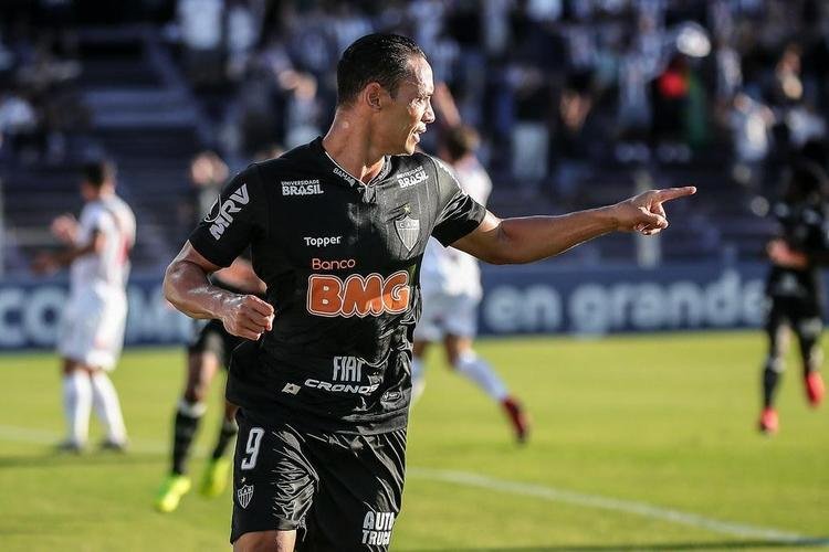 05/02/2019 - Danubio (Uruguai) 2 x 2 Atltico - Ricardo Oliveira marcou dois gols pelo Galo