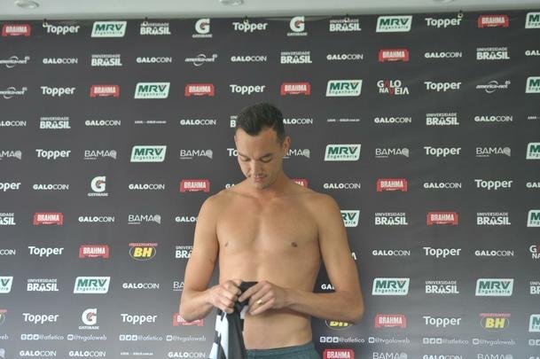 Zagueiro Rver, de 34 anos, assinou contrato com o Atltico at o fim da temporada 2021