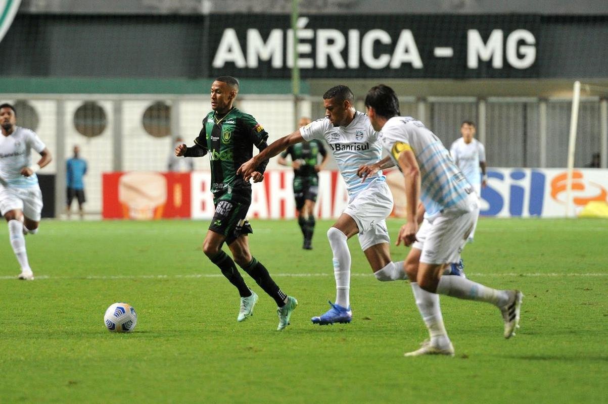Fotos do jogo entre Amrica e Grmio, no Independncia, em Belo Horizonte, pela 32 rodada da Srie A do Brasileiro