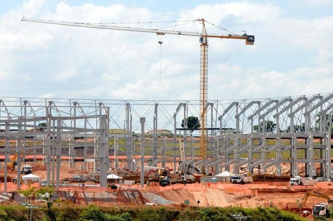 Arena MRV completa um ano de obras neste 20 de abril de 2021. Veja como est� o andamento da constru��o do est�dio do Atl�tico, que tem previs�o de ficar pronto em outubro de 2022. Ser�o 46 mil lugares, 2.333 vagas de estacionamento, 40 bares e 80 camarotes. O empreendimento fica no bairro Calif�rnia, em Belo Horizonte. (Fotos de Gladyston Rodrigues/EM/D. A Press)