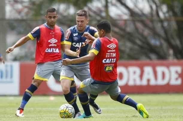 Mano comandou atividade tcnica nesta quarta, antes de Cruzeiro x Ponte, jogo de sbado, pela Srie A