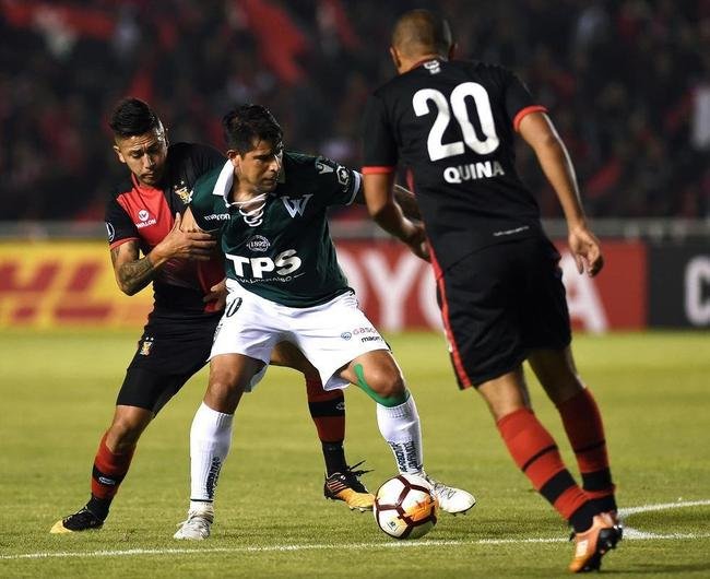 2018 - Santiago Wanderers (CHI) e Melgar (PER) empataram por 1 a 1 no Chile. Na volta, os chilenos venceram por 1 a 0 e avanaram.