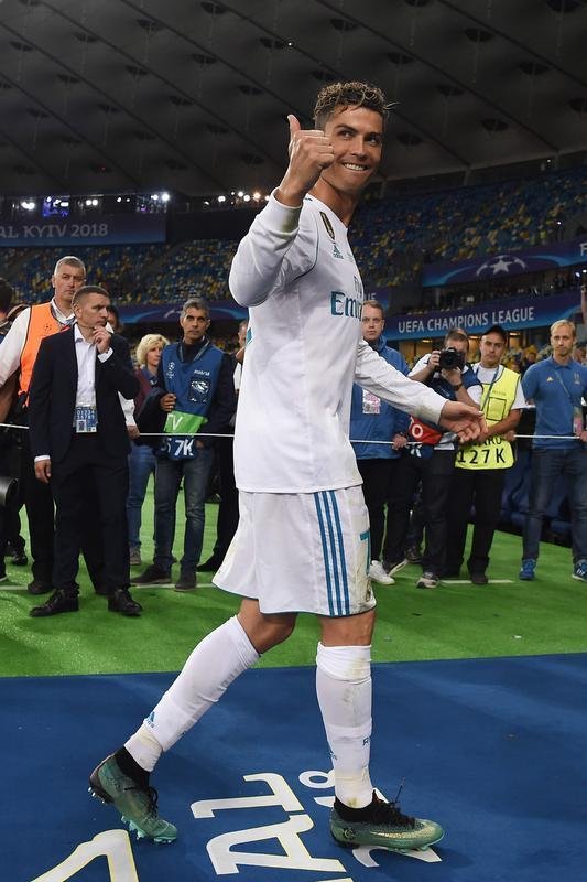 Festa do Real Madrid com a conquista da 13 Liga dos Campees, a terceira de forma seguida