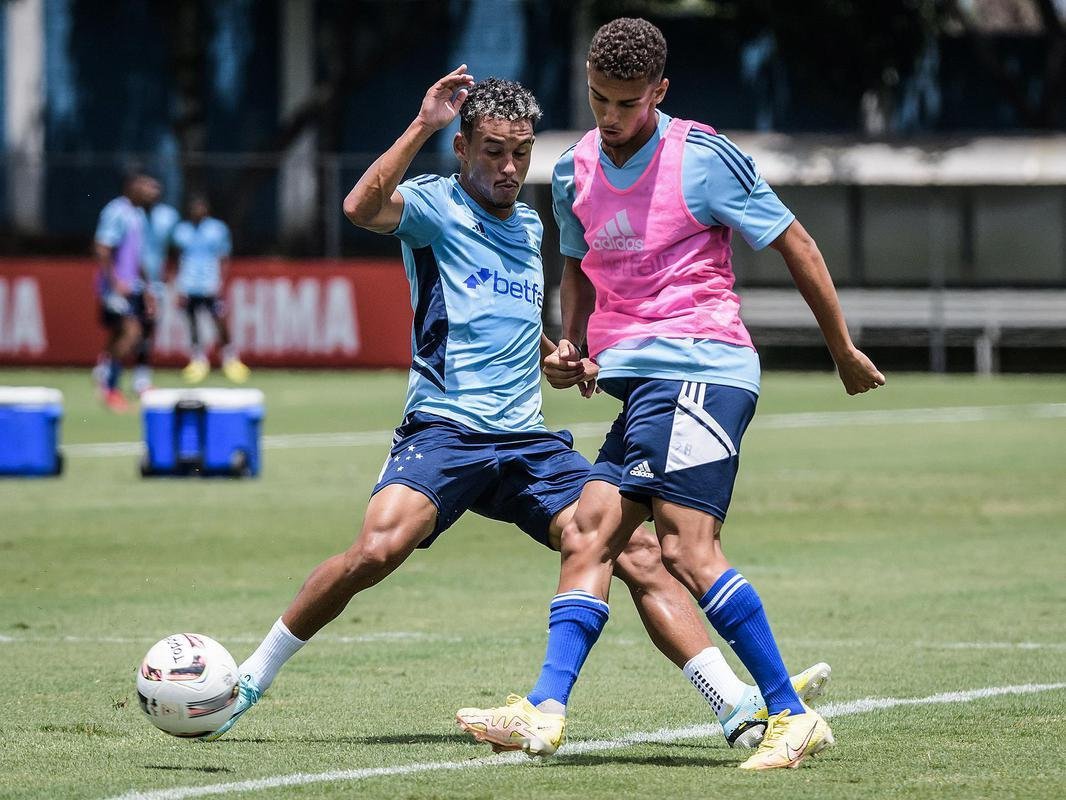 Gui Meira, meio-campista