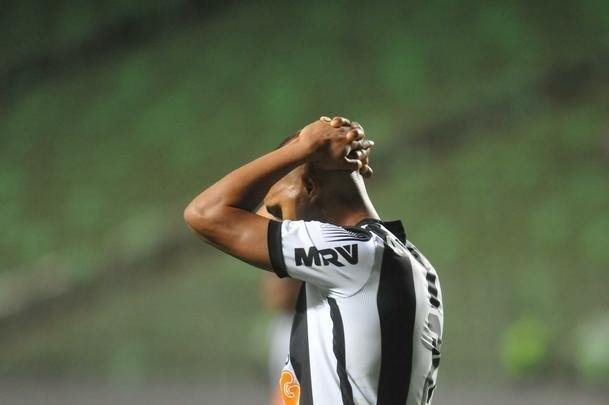 Fotos da vitria do Atltico sobre o Cear, por 2 a 1, no Independncia, com gols de Otero e Luan. Thiago Gallhardo descontou para os cearenses