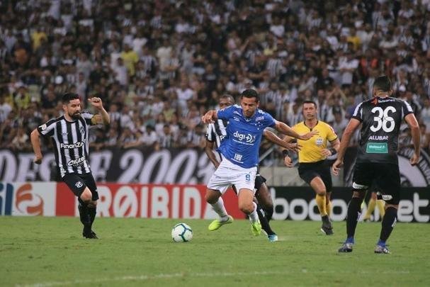 Imagens do empate por 0 a 0 entre Cear e Cruzeiro, pela 21 rodada do Campeonato Brasileiro